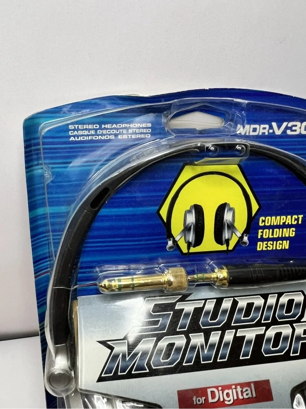 Vintage Sony MDR-V300 Ear-Cup Foldable DJ Use Silver Black Headphones NOS SEALED
